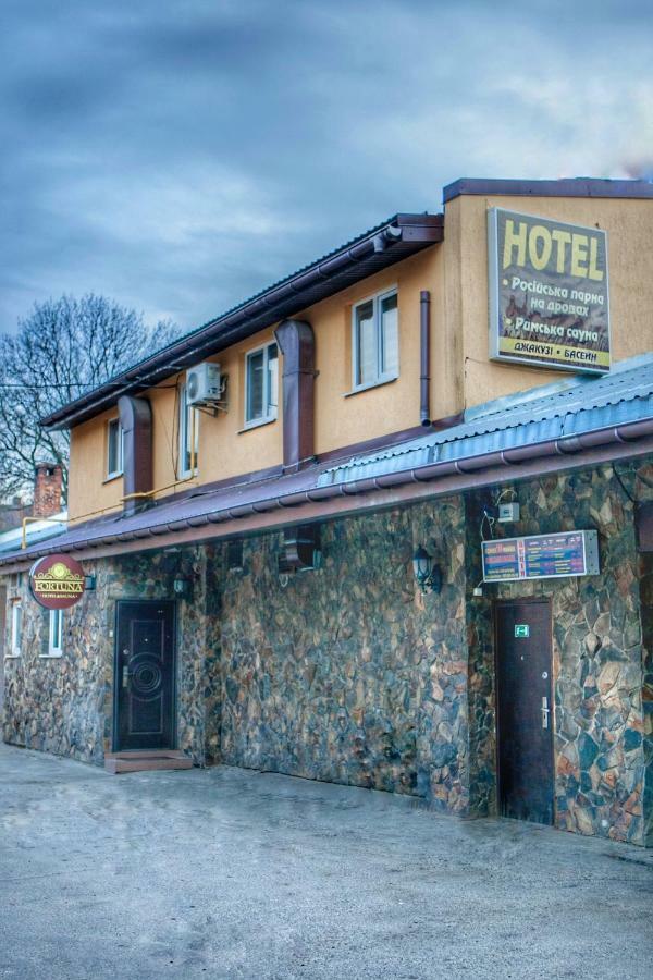 Hotel Fortuna Leópolis Exterior foto
